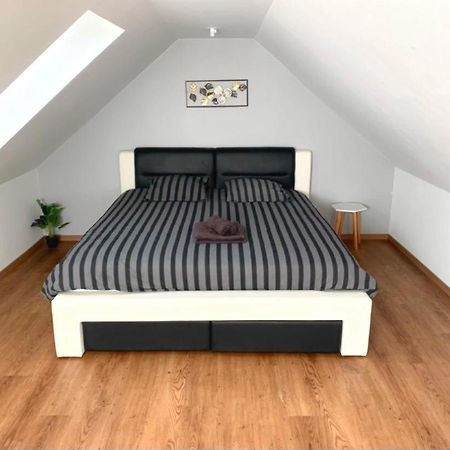 Ferienwohnung Loft Evasion , Parking Gratuit , 5 Min Auxerre Monéteau Exterior foto