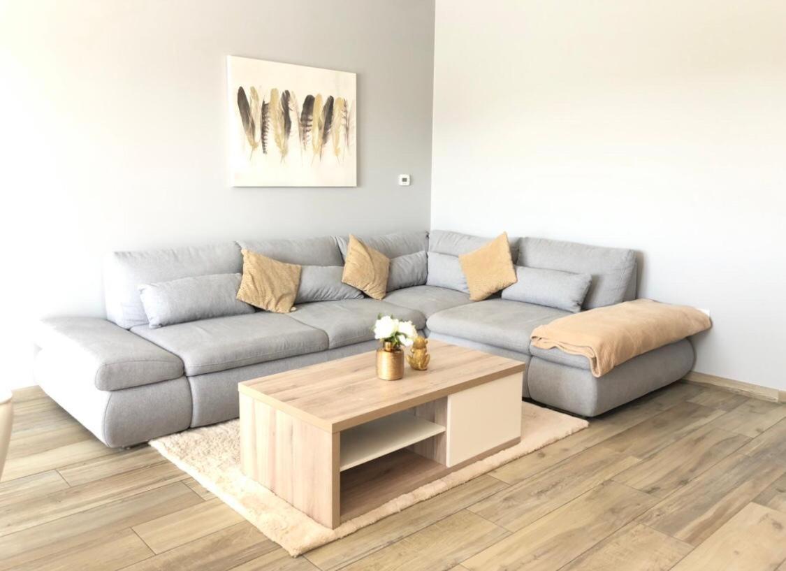 Ferienwohnung Loft Evasion , Parking Gratuit , 5 Min Auxerre Monéteau Exterior foto
